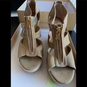Michael Kors Damita Wedge in Gold Metallic Fabric